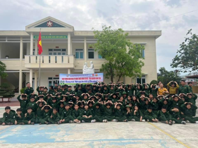 Học sinh trường Tiểu học Nguyễn Phan Vinh với hoạt động trải nghiệm “Một ngày em làm chiến sỹ biên phòng” tại đồn biên phòng Sơn Trà.