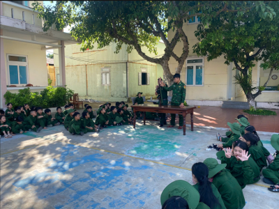 🪖 TRƯỜNG TIỂU HỌC NGUYỄN PHAN VINH TỔ CHỨC MÔ HÌNH GIÁO DỤC KĨ NĂNG THỰC HÀNH XÃ HỘI TRẢI NGHIỆM SÁNG TẠO “MỘT NGÀY LÀM CHIẾN SĨ TÍ HON” LẦN 2 – NĂM 2025