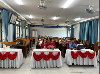 📚 TẬP HUẤN TRỰC TUYẾN VỀ TRÍ TUỆ NHÂN TẠO TẠI TRƯỜNG TIỂU HỌC NGUYỄN PHAN VINH