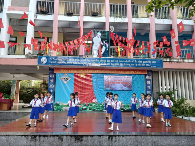 TRƯỜNG TIỂU HỌC NGUYỄN PHAN VINH TỔ CHỨC TUYÊN TRUYỀN CHỦ ĐỀ “CHIẾN BINH NHÍ AN TOÀN MẠNG”.