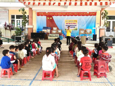 TRƯỜNG TIỂU HỌC NGUYỄN PHAN VINH TỔ CHỨC HÀNH TRÌNH “YÊU THƯƠNG 3” ĐẾN VỚI HỌC SINH TRƯỜNG TIỂU HỌC TRÀ LENG 2 